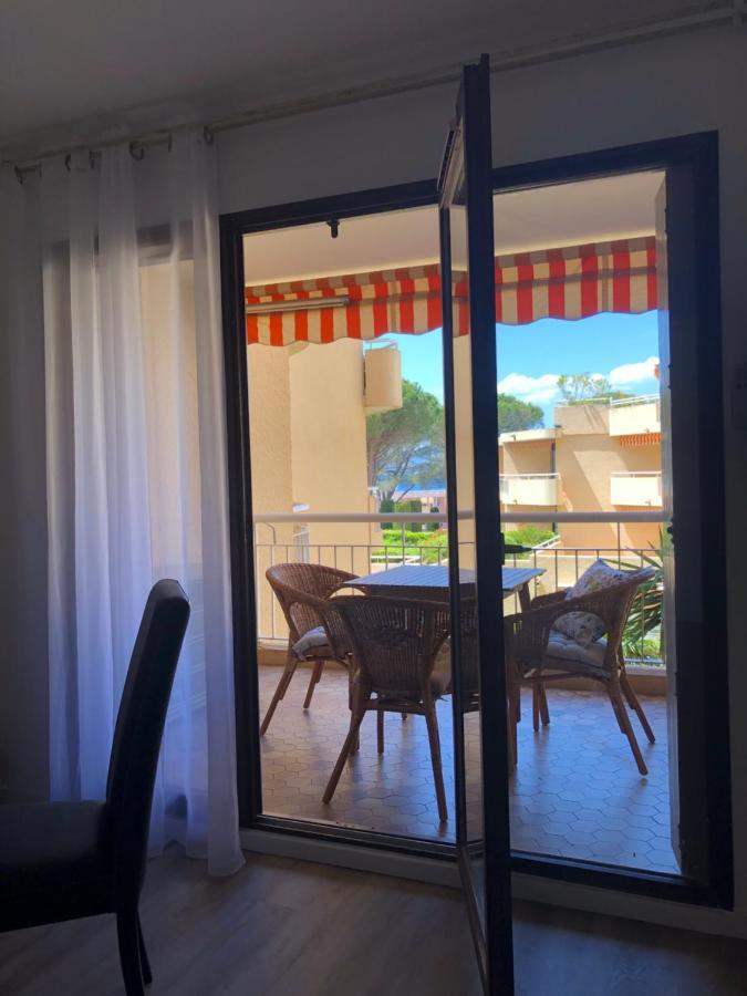 Apartment Un Grand Face Au Port De Santa Lucia *
